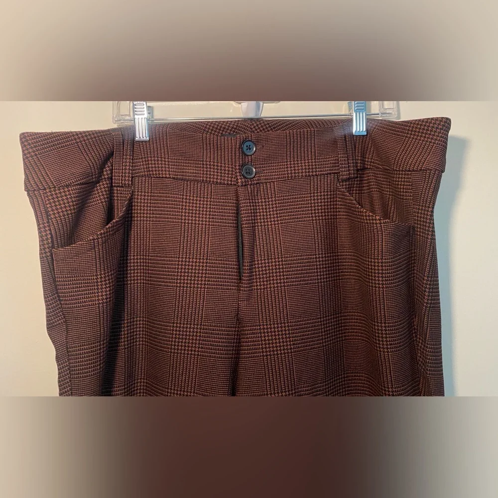 Pre-Loved Torrid Brown Plaid Trouser Boot Pants size 22R - Picture 4 of 8